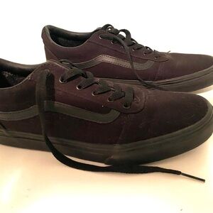 Vans Men's Dark Purple and Black Sneakers